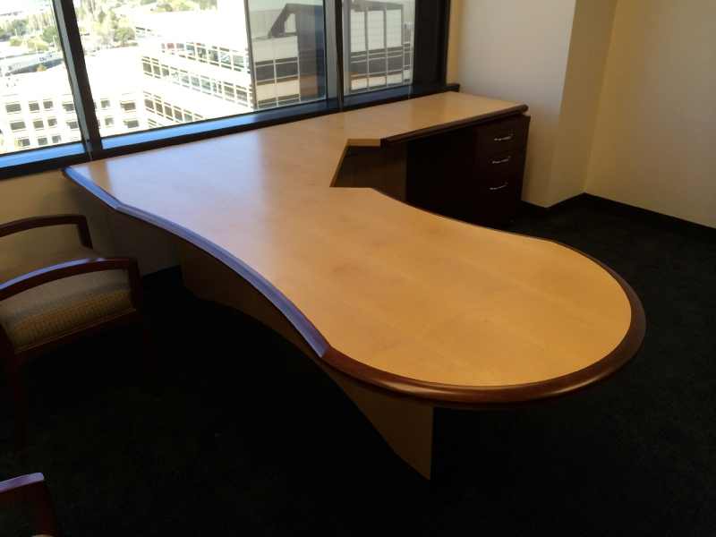 Used Office Desks P Top Desk With Return At Furniture Finders