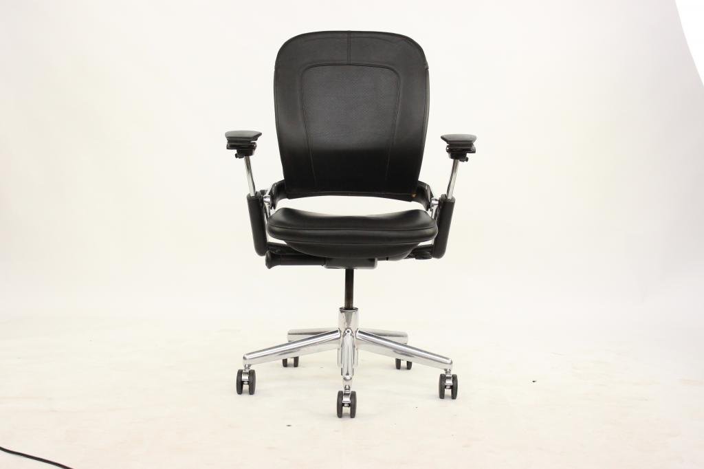 Used Office Chairs LIMITED EDITION COACH DESIGNER STEELCASE LEAP