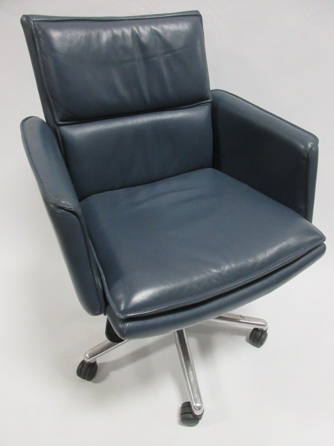 Used Office Chairs Keilhauer Elite Blue Leather Conference Chair