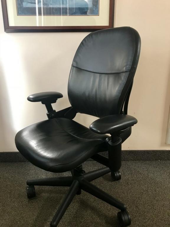 used-office-chairs-used-seating-chairs-at-furniture-finders