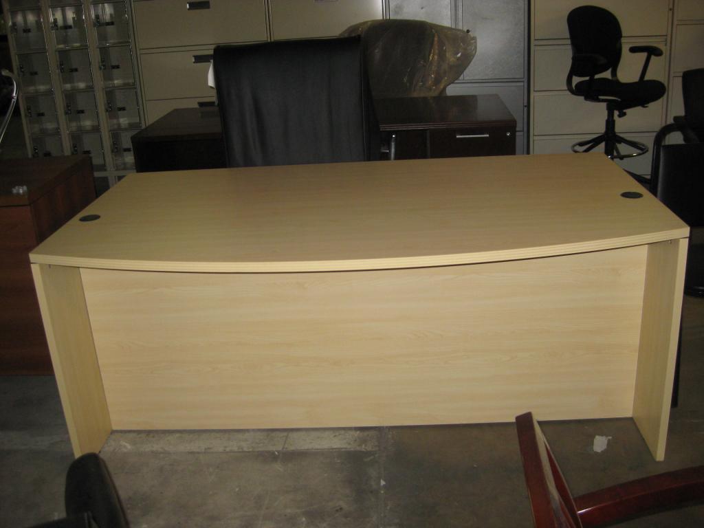 Used Office Desks Pre Owned Straight Desks At Furniture Finders   17777 1 