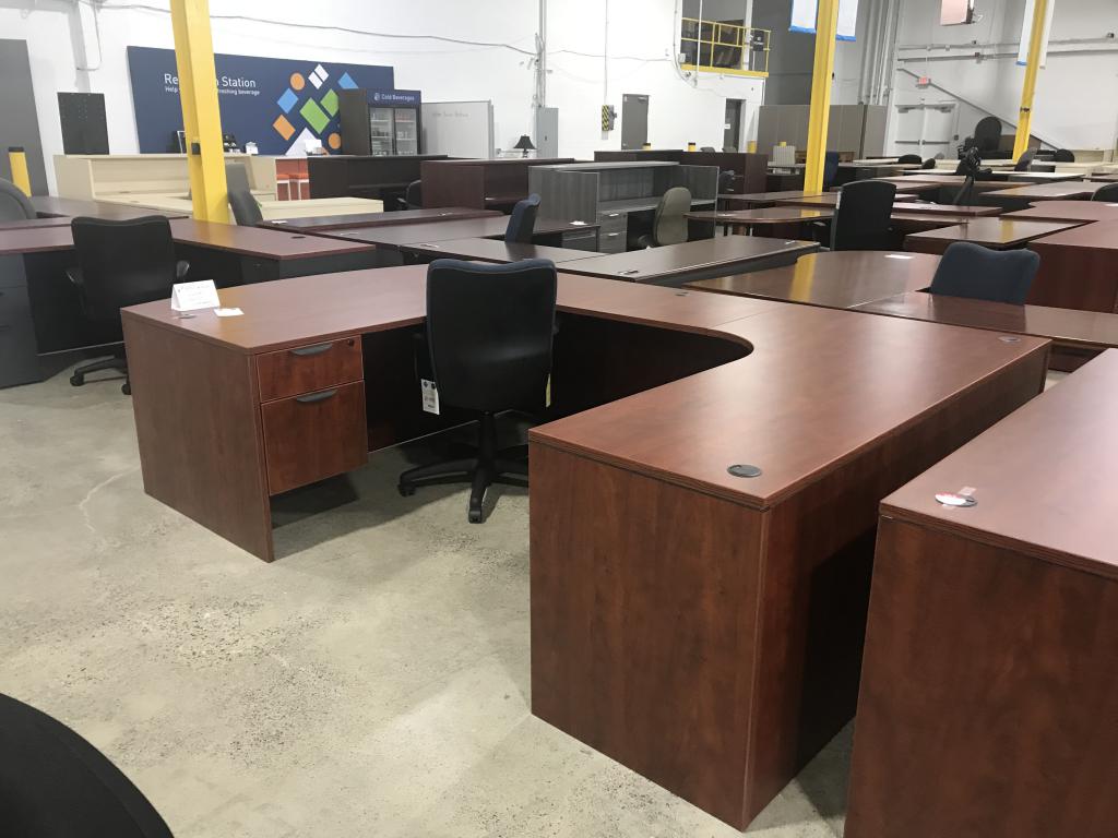 Used Office Desks Desksassorted preowned at Furniture Finders