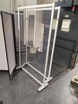 Mobile Glass Partition Divider