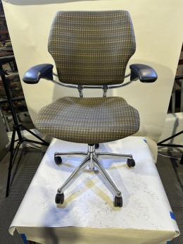 HumanScale Freedom   Mid- Back Office Chair